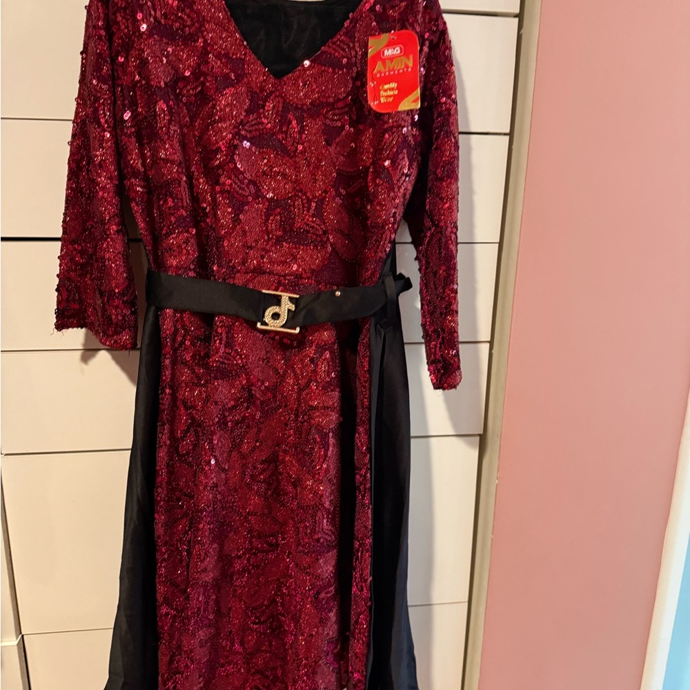Elegant Red Sequin Dress with Black Belt